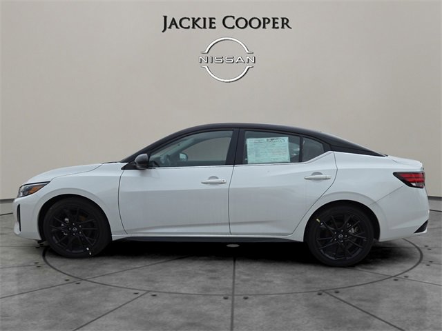 New 2025 Nissan Sentra SR w/ Midnight Edition image 2