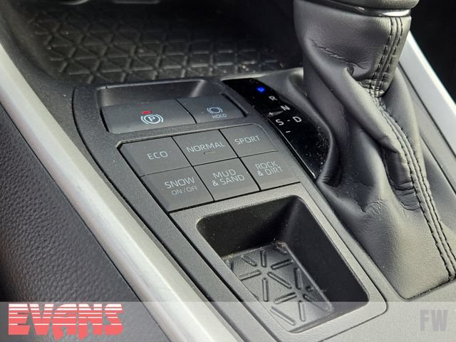 Used 2025 Toyota RAV4 XLE AWD/4WD image 10