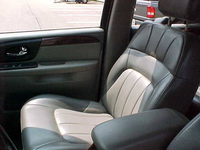 Used 2002 GMC Envoy SLT AWD/4WD image 18