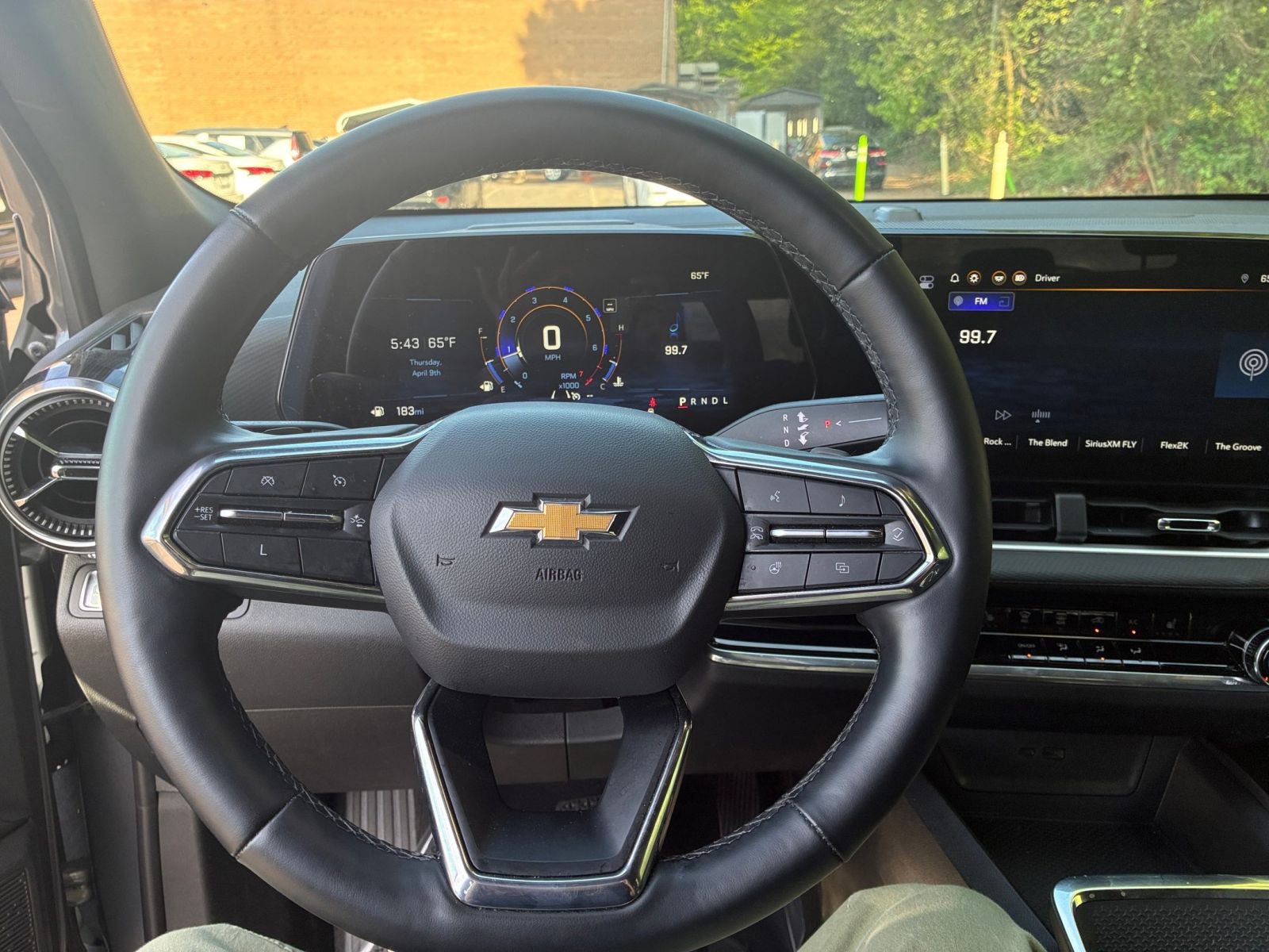 Used 2025 Chevrolet Equinox LT FWD image 27
