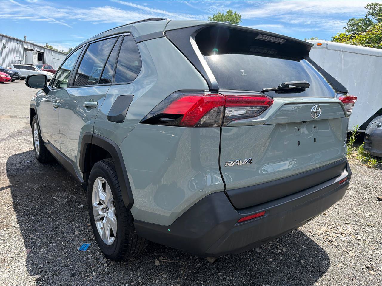 Used 2019 Toyota RAV4 XLE w/ Convenience Package AWD/4WD image 14