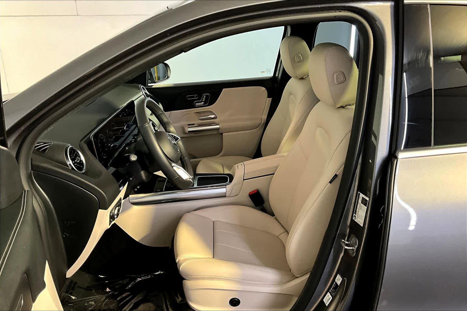 Certified 2026 Mercedes-Benz GLA 250 4MATIC image 9