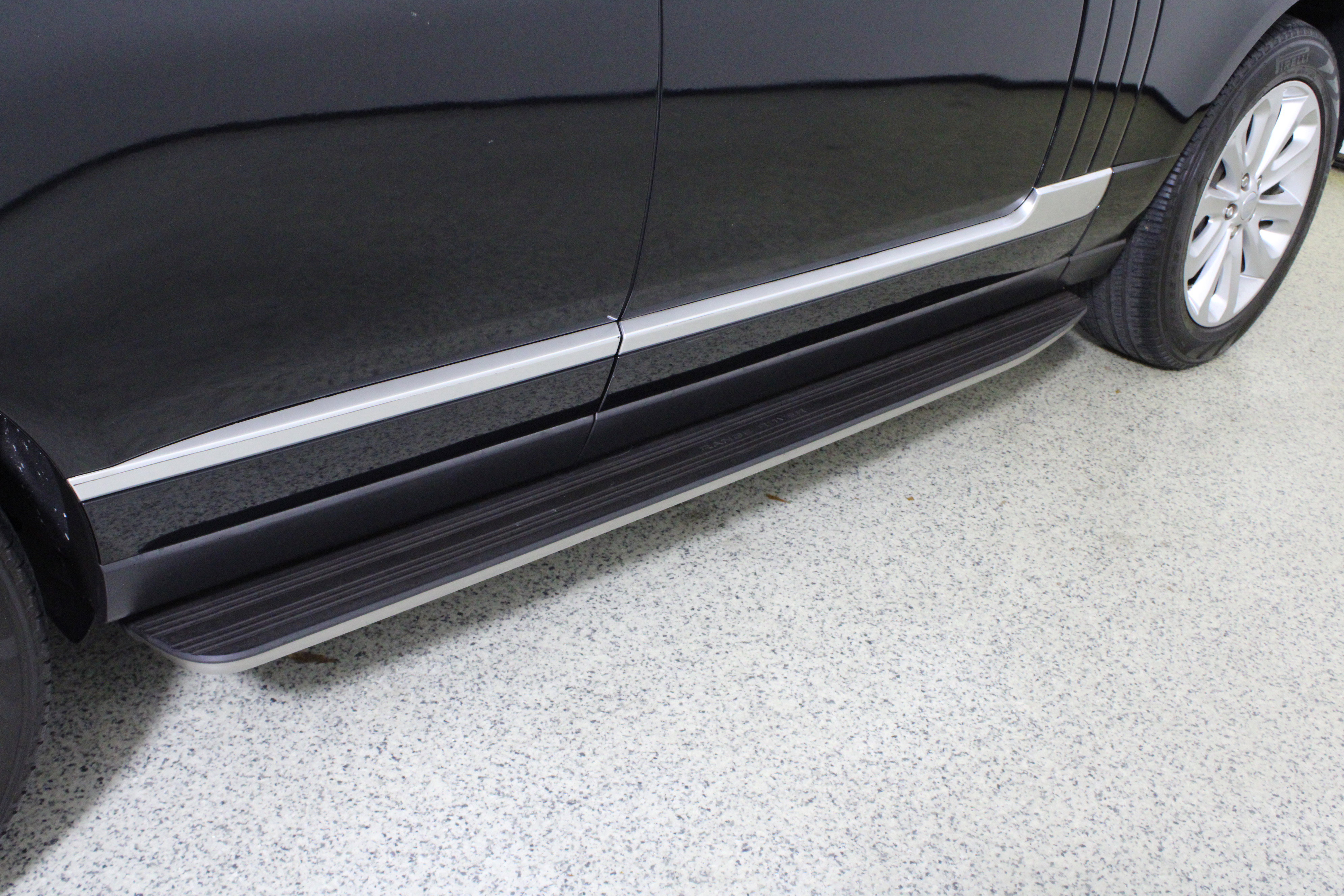 Used 2016 Land Rover Range Rover HSE image 8