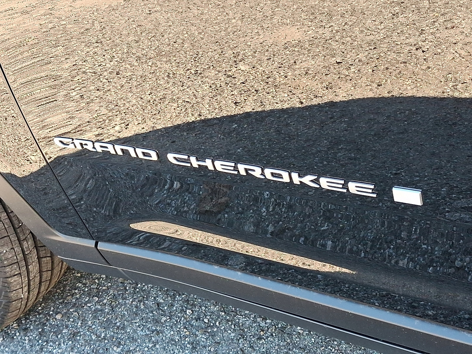 New 2025 Jeep Grand Cherokee Limited image 17