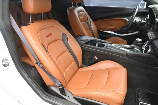 Used 2017 Chevrolet Camaro SS RWD image 29