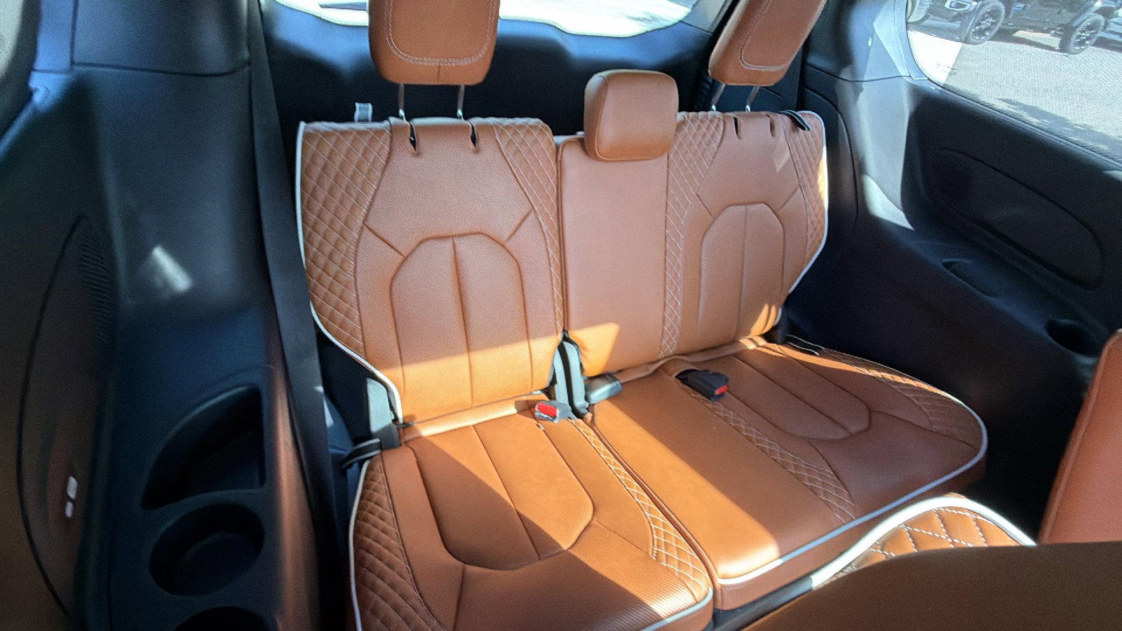Used 2026 Chrysler Pacifica Pinnacle FWD image 23