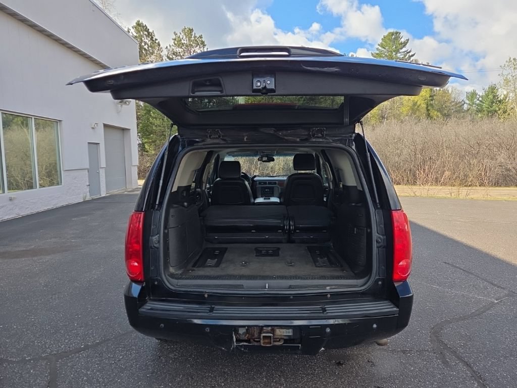 Used 2008 GMC Yukon SLT w/ SLT Preferred Equipment Group AWD/4WD image 25