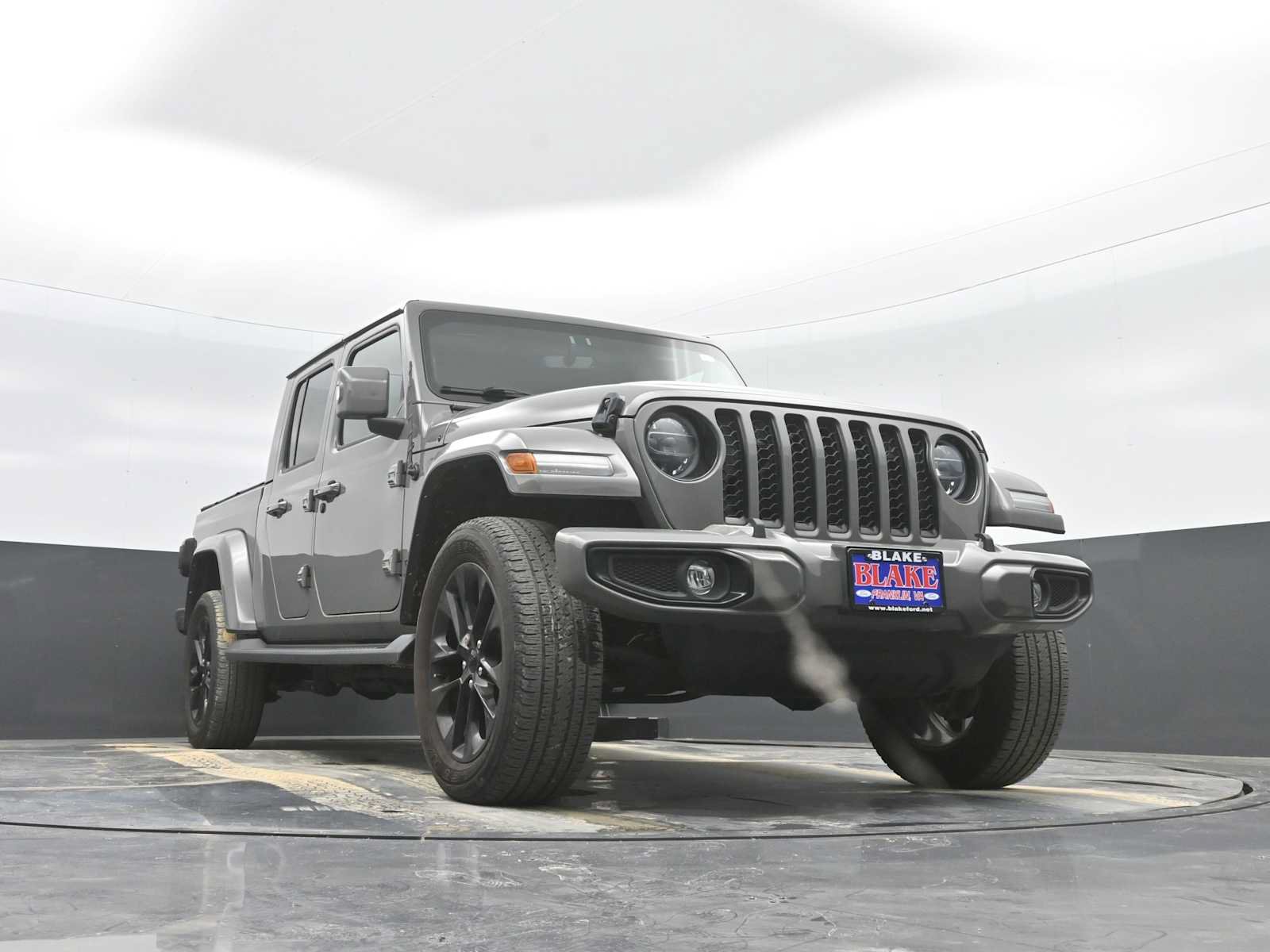 Used 2022 Jeep Gladiator Overland AWD/4WD image 28