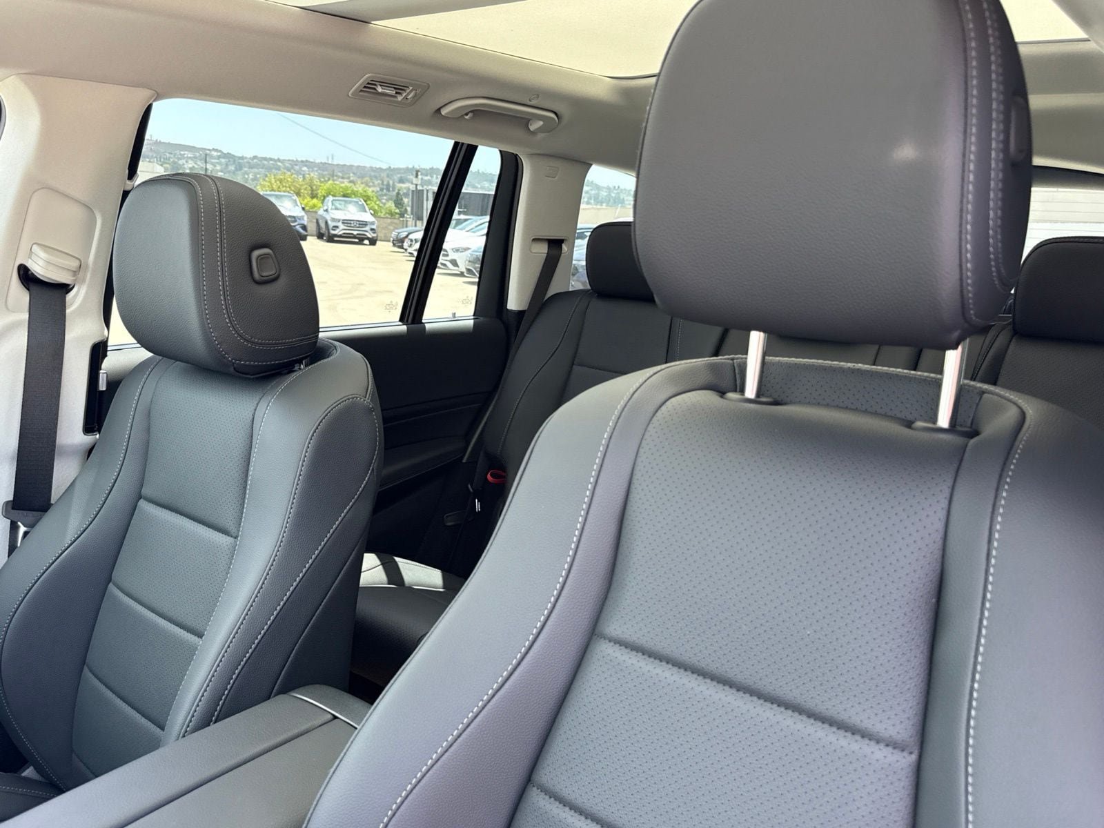 New 2026 Mercedes-Benz GLS 450 4MATIC image 22