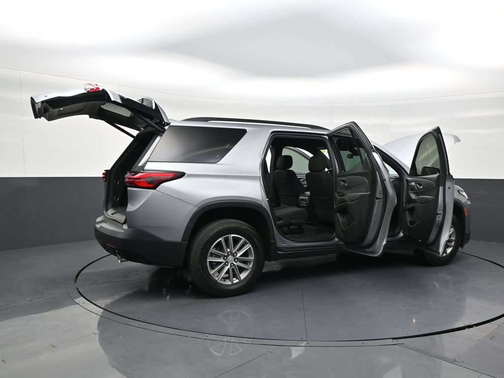 Used 2024 Chevrolet Traverse LT FWD image 28