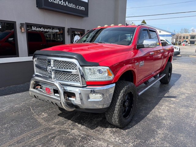 Used 2014 RAM 2500 Laramie w/ Convenience Group AWD/4WD image 2