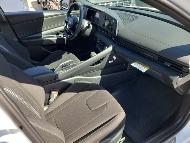 New 2026 Hyundai Elantra Sport image 18