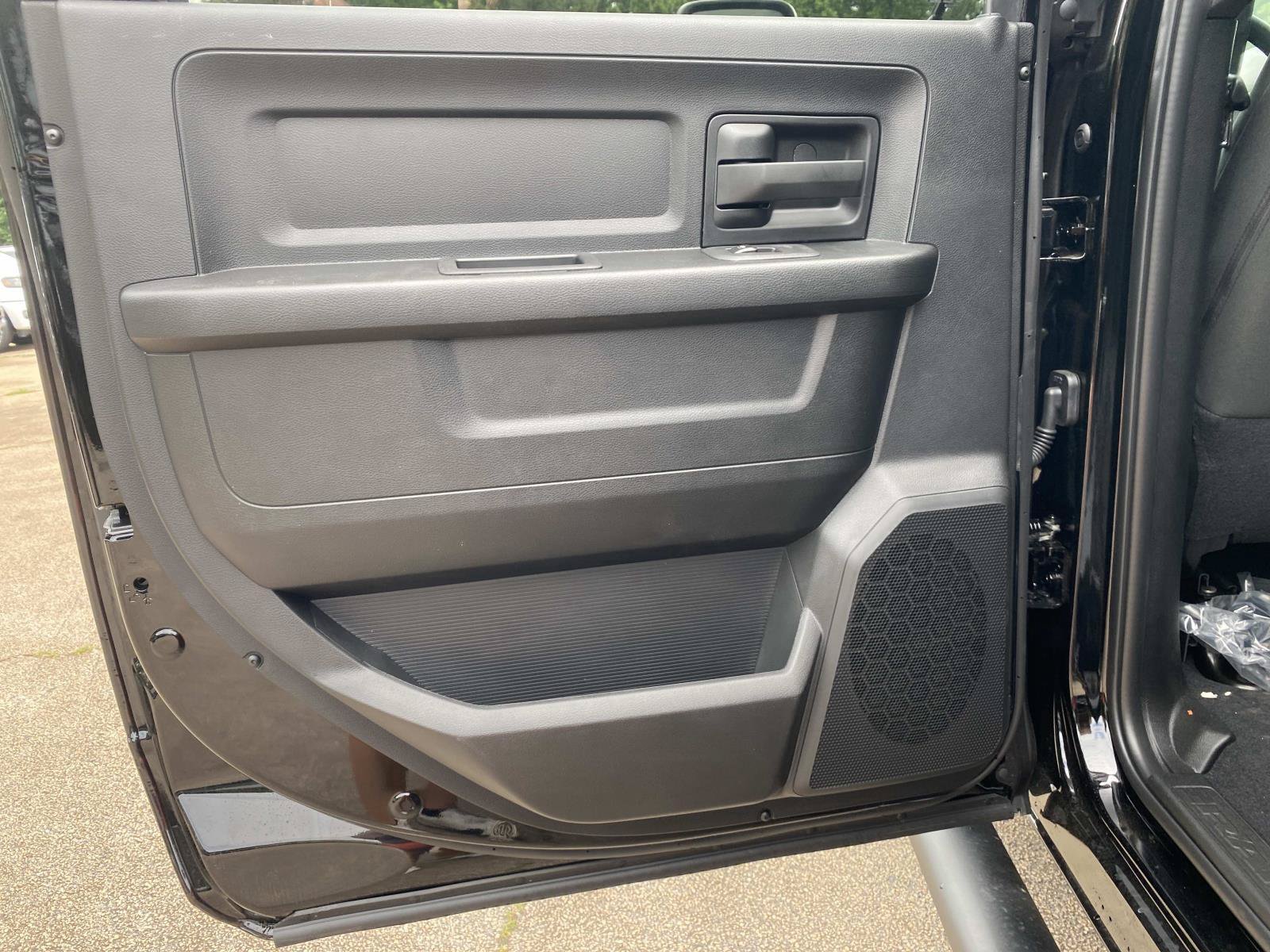 New 2026 RAM 2500 Tradesman AWD/4WD image 9