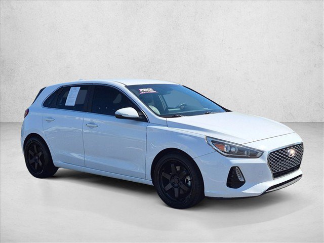 Used 2018 Hyundai Elantra GT Sport FWD image 3