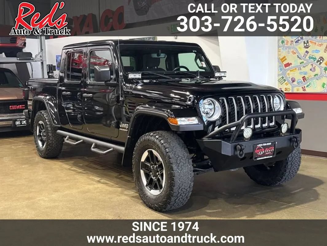 Used 2023 Jeep Gladiator Overland w/ Cold Weather Group AWD/4WD image 1
