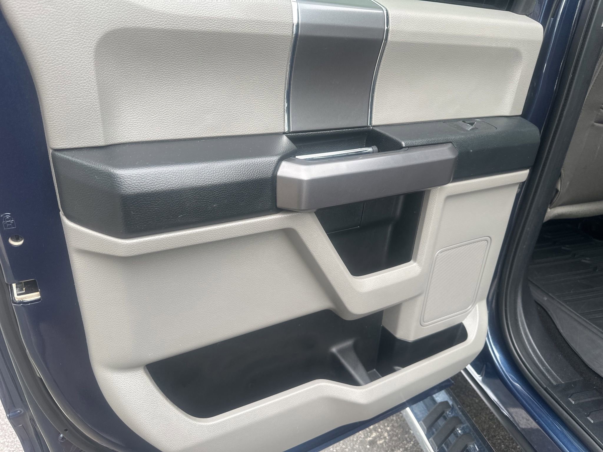 Used 2019 Ford F250 XLT w/ XLT Premium Package AWD/4WD image 18