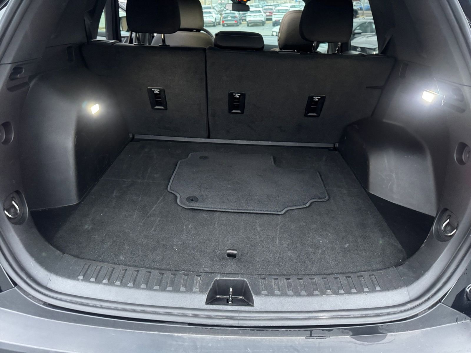 Used 2025 Chevrolet Equinox LT image 24