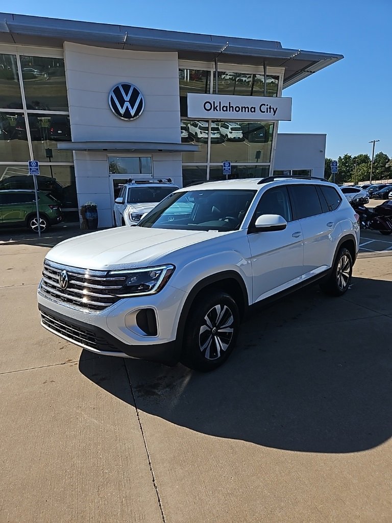 New 2026 Volkswagen Atlas SE image 1