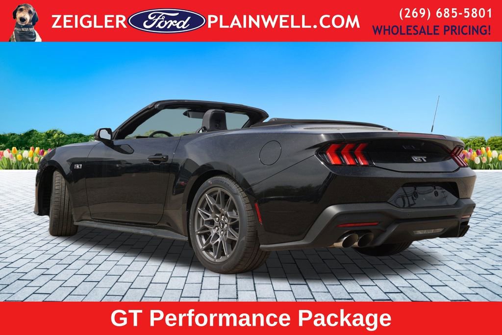 Used 2025 Ford Mustang GT Premium w/ GT Performance Package RWD image 3
