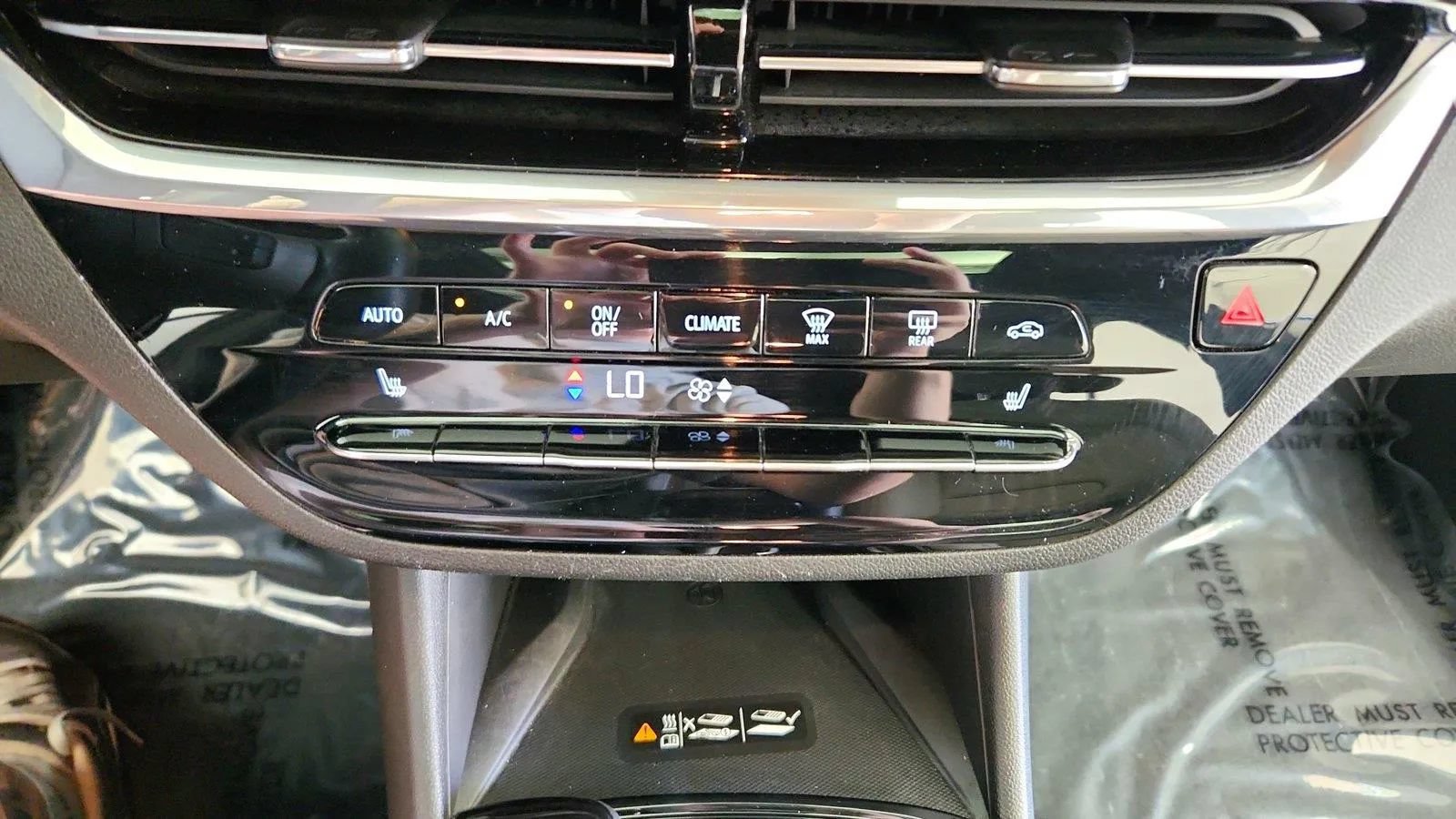 Used 2024 Buick Envista Avenir FWD image 23