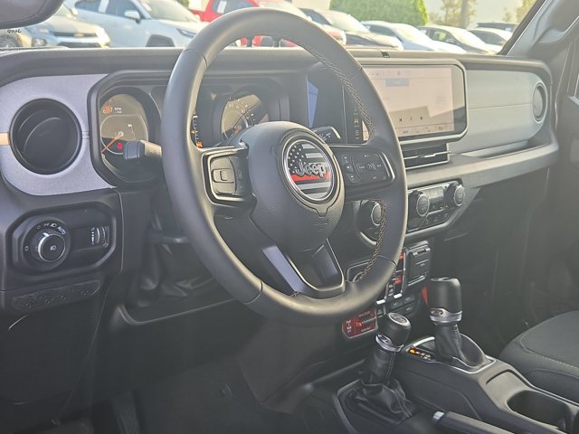 Used 2024 Jeep Wrangler Unlimited Sport AWD/4WD image 10
