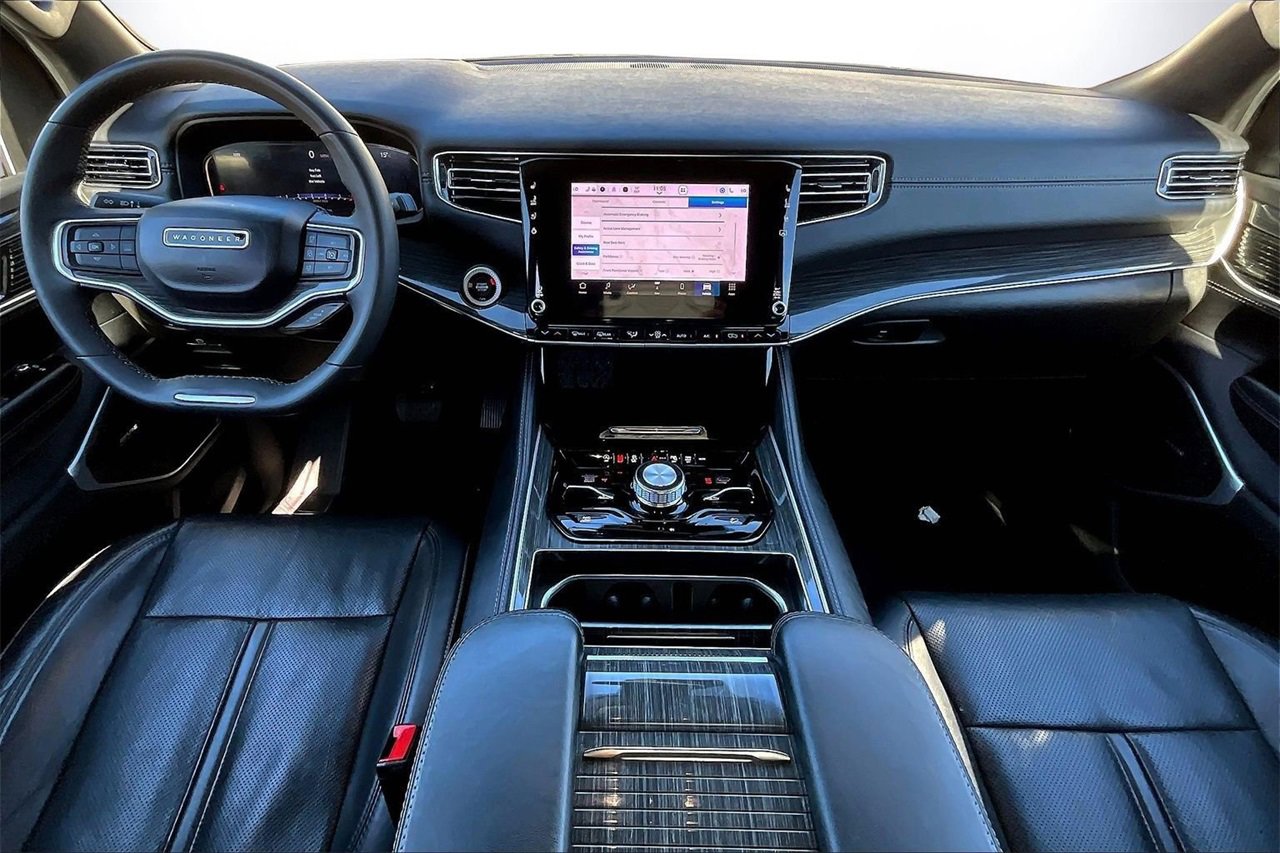 Used 2022 Jeep Wagoneer Series III image 14