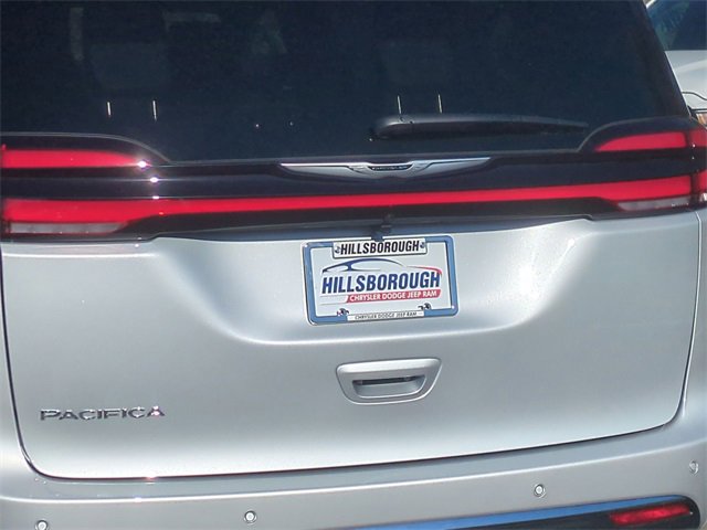 New 2026 Chrysler Pacifica Select image 22