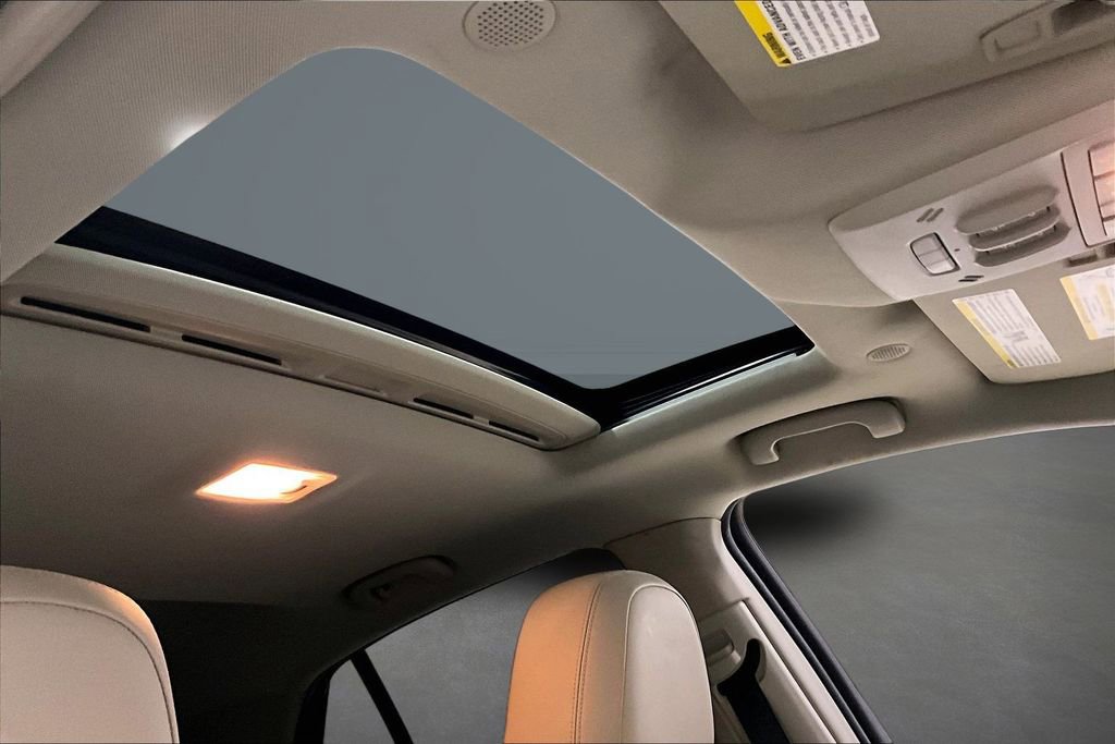 Used 2017 Buick Encore Premium w/ Experience Buick Package image 26