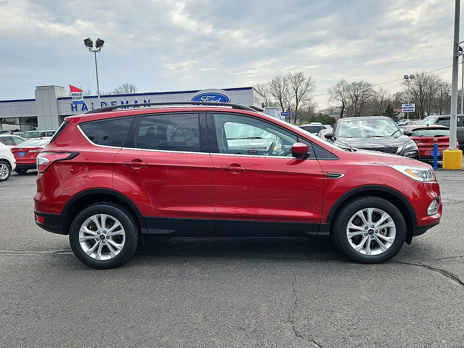 Used 2018 Ford Escape SEL image 8