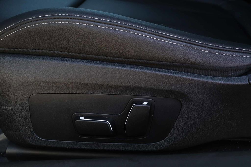 Used 2025 BMW 230i 230i w/ Premium Package image 20