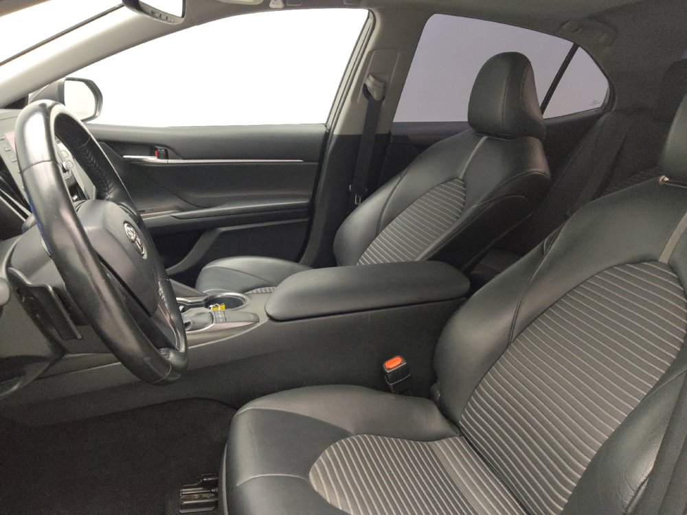 Used 2022 Toyota Camry SE image 17