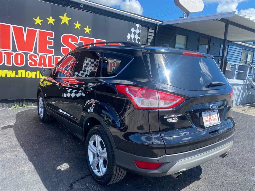 Used 2016 Ford Escape SE w/ Equipment Group 201A image 5