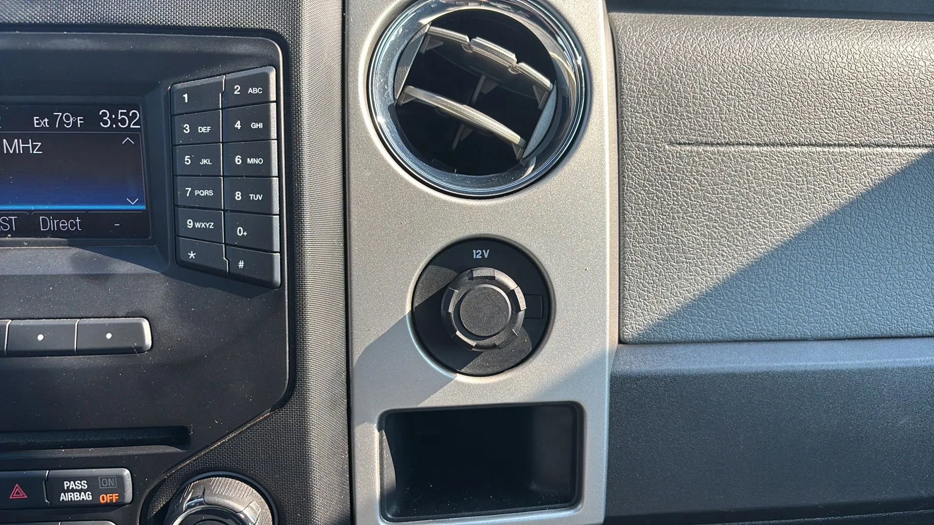 Used 2013 Ford F150 XLT w/ Luxury Equipment Group image 44