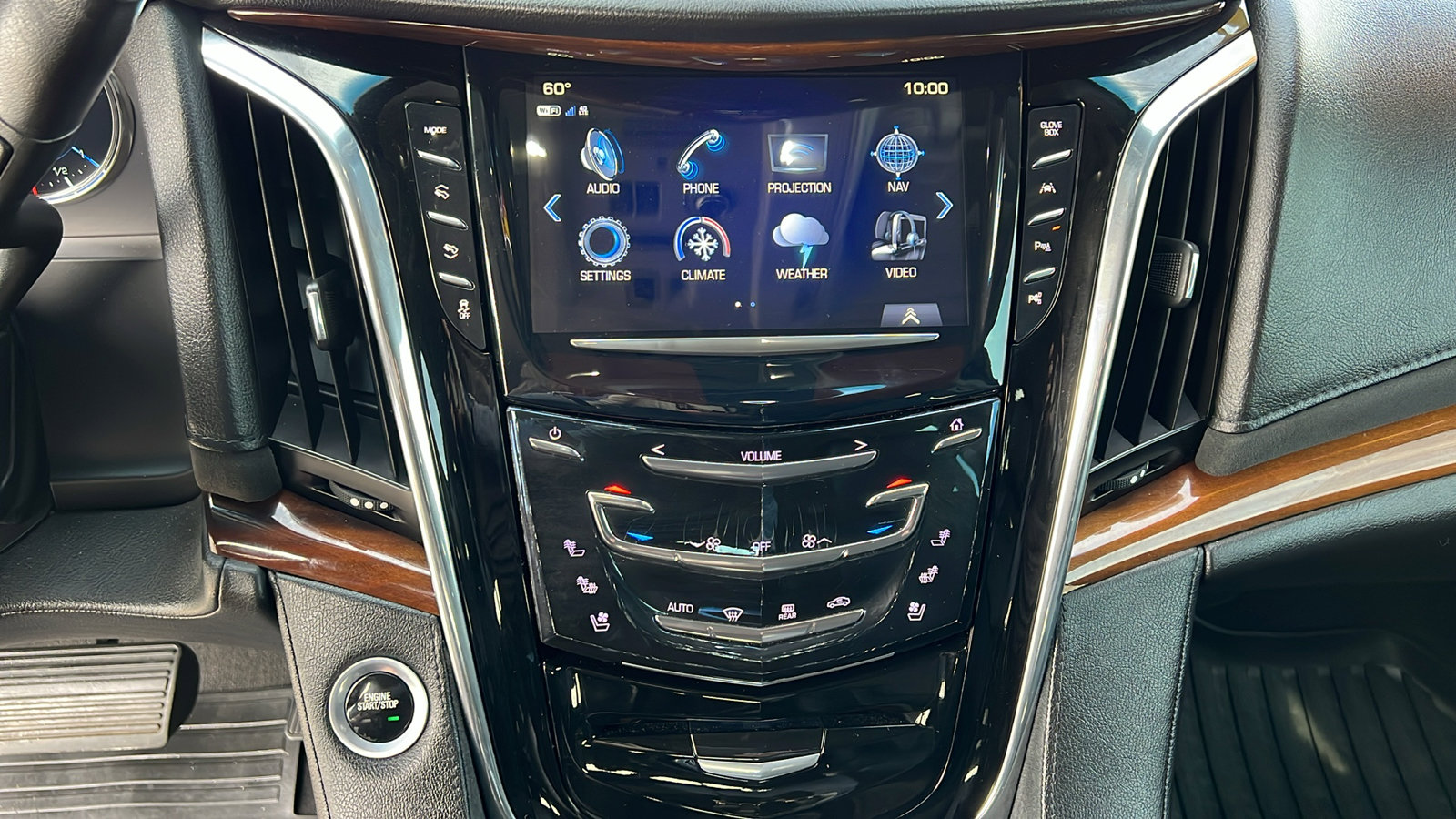 Used 2017 Cadillac Escalade Premium Luxury image 27