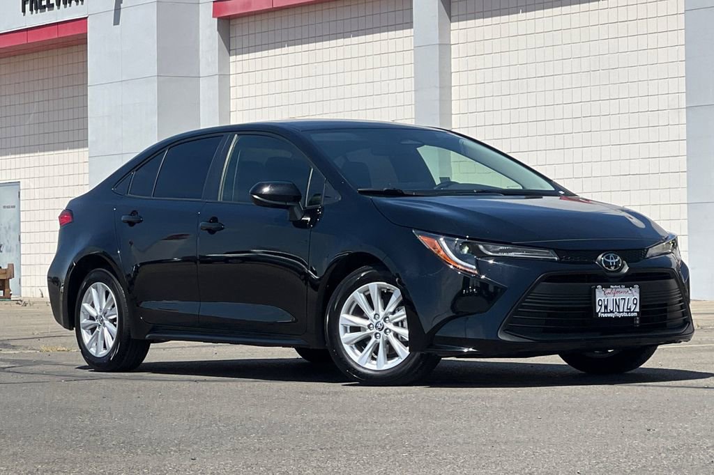 Certified 2026 Toyota Corolla LE w/ LE Premium Package image 2