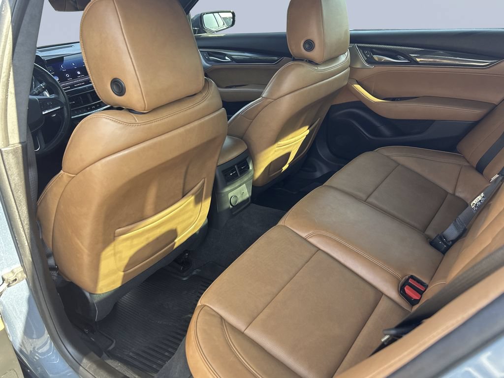 Used 2023 Cadillac CT5 V w/ Platinum Package RWD image 18