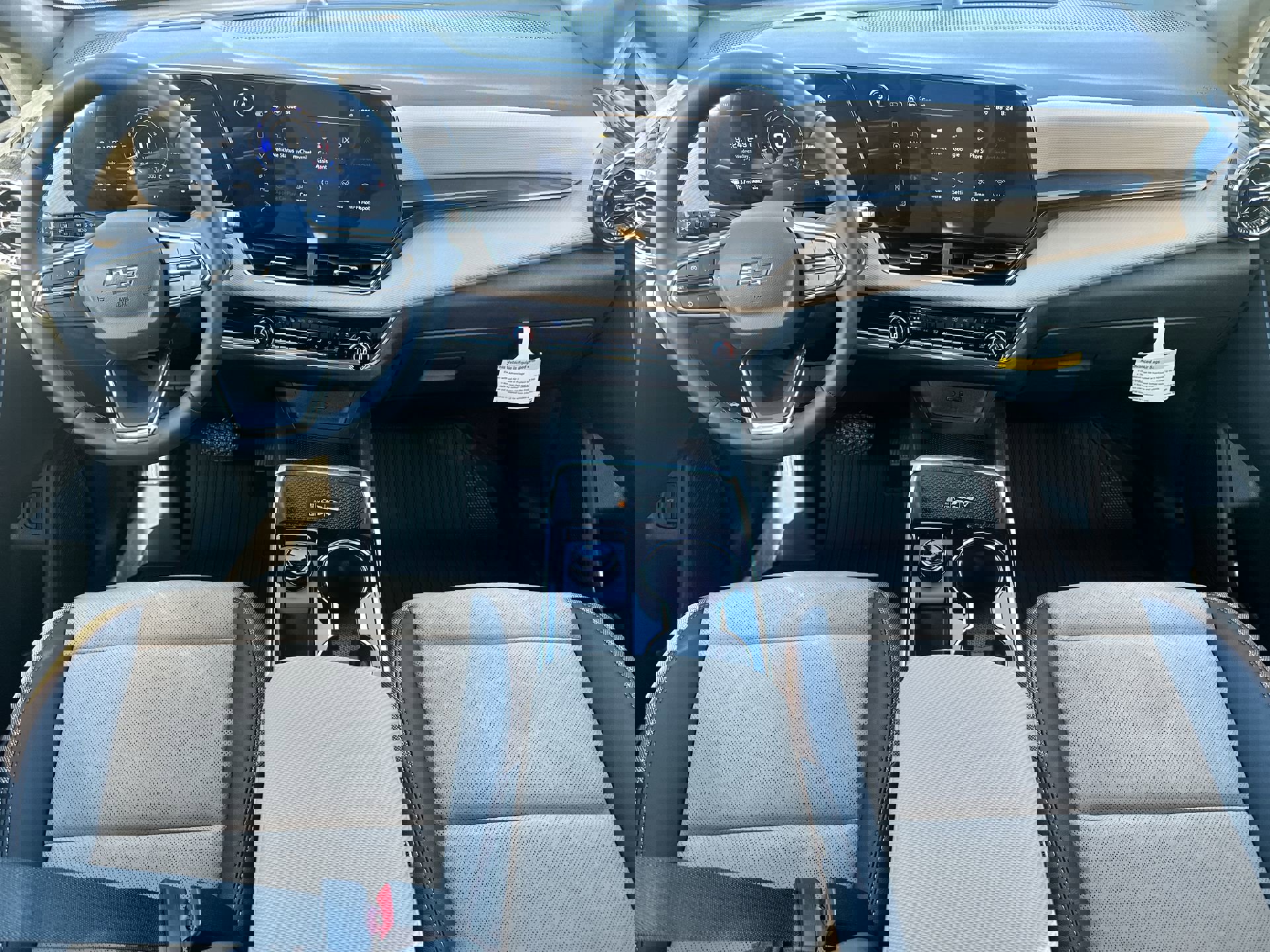 New 2026 Chevrolet Equinox ACTIV w/ Convenience Package III image 12