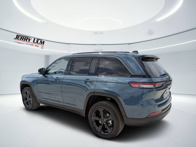 New 2026 Jeep Grand Cherokee Limited w/ Limited Altitude Package RWD image 5