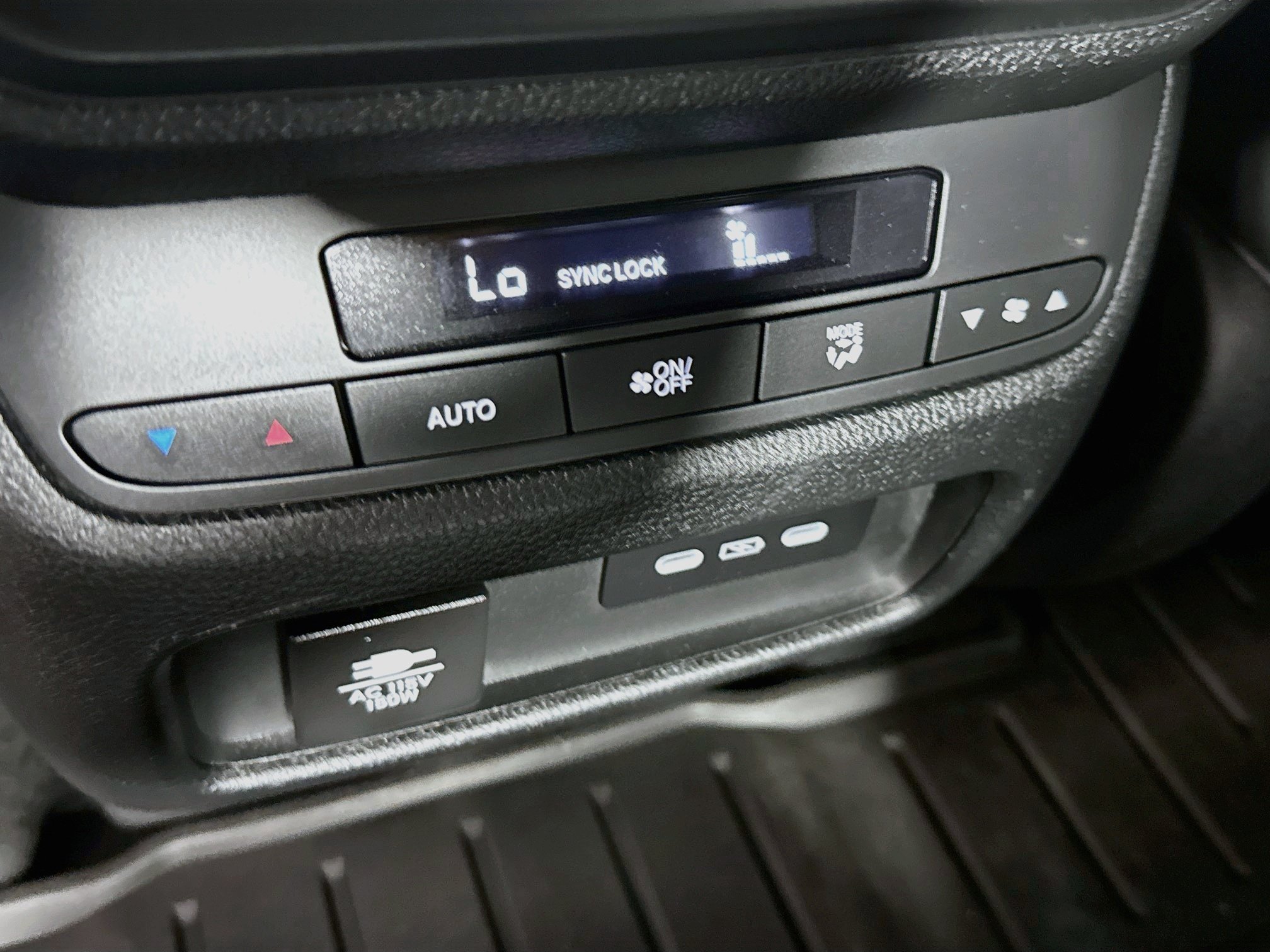Certified 2025 Honda Pilot TrailSport image 30