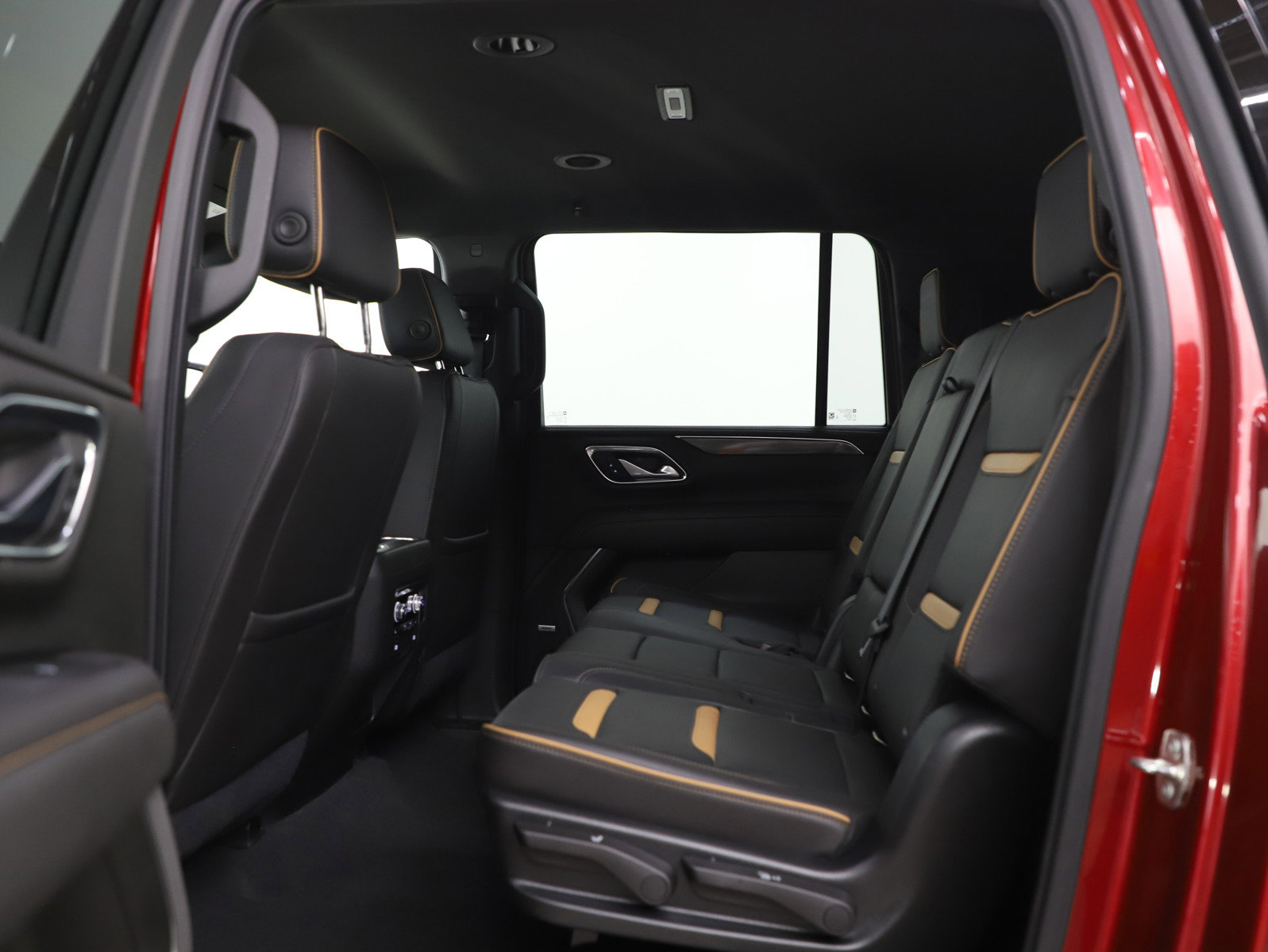 Used 2021 GMC Yukon XL AT4 image 21