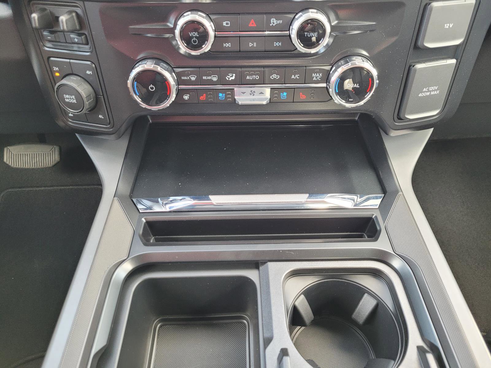 New 2026 Ford F250 Lariat image 18