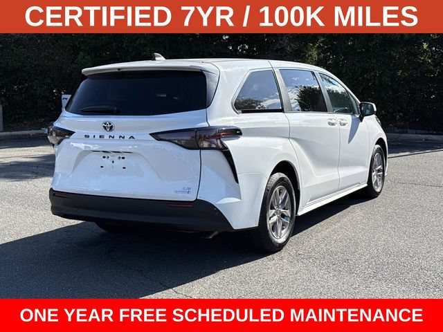 Used 2024 Toyota Sienna LE FWD image 2
