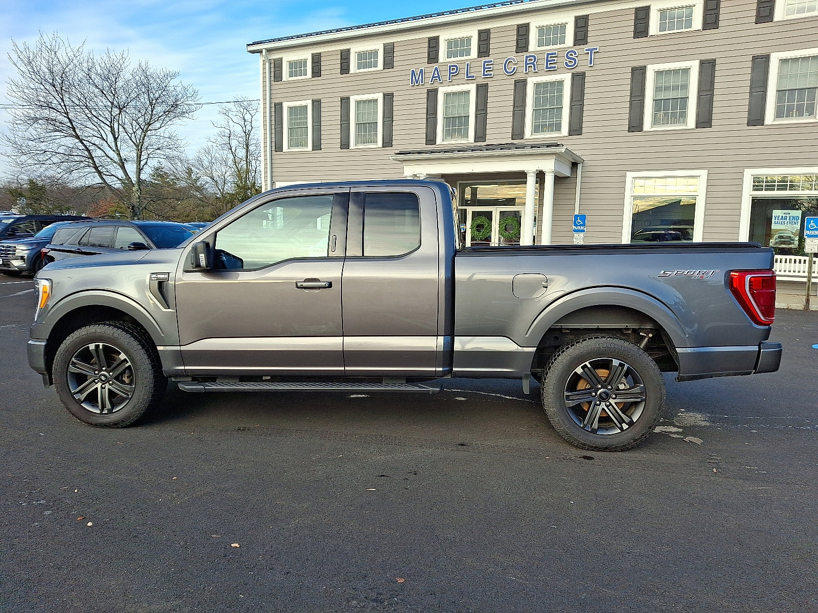 Used 2022 Ford F150 XLT w/ Equipment Group 302A High image 8