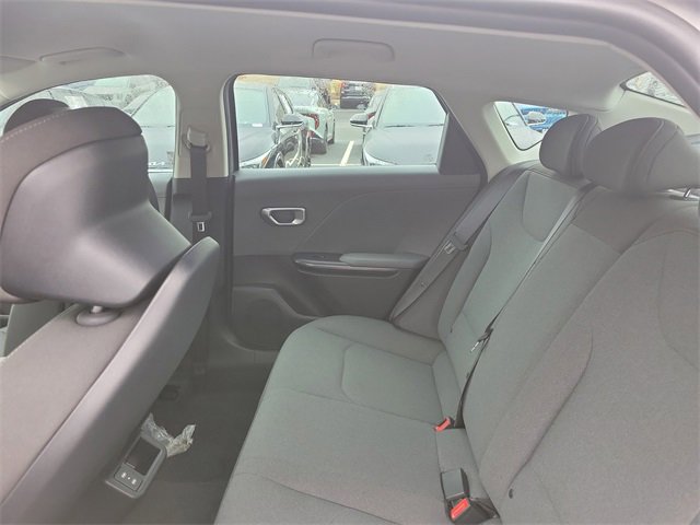 New 2025 Kia K4 LXS image 11