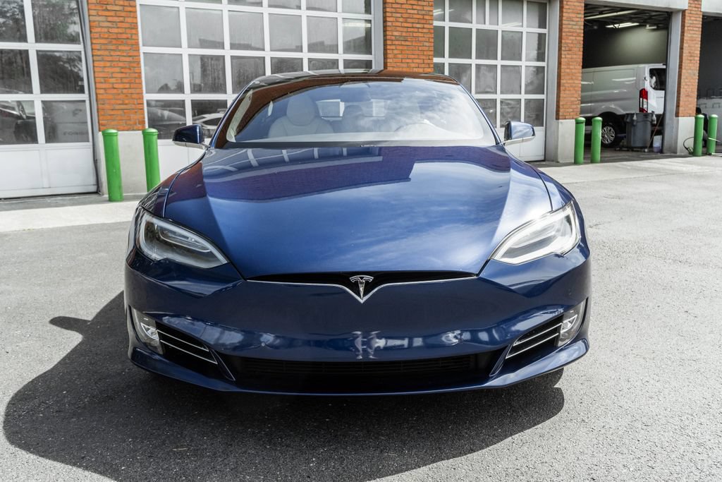 Used 2020 Tesla Model S Long Range Plus AWD/4WD image 32