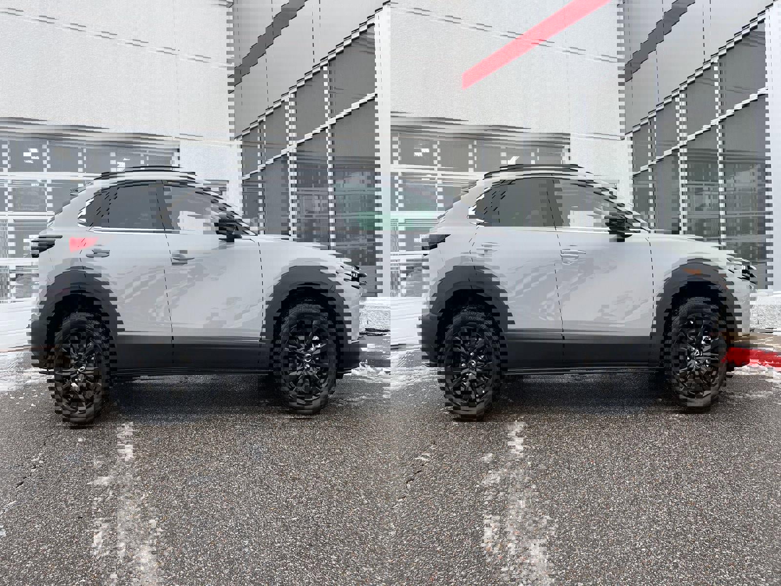 Used 2025 MAZDA CX-30 2.5 Turbo w/ Premium Package image 18