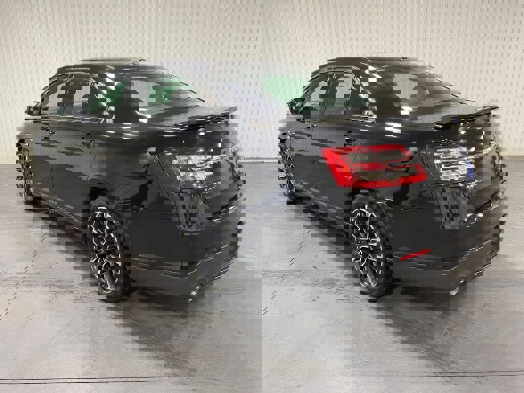 Used 2019 Ford Taurus SEL w/ Equipment Group 201A image 3