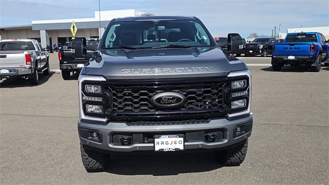 Used 2025 Ford F250 Lariat w/ Lariat Ultimate Package image 3