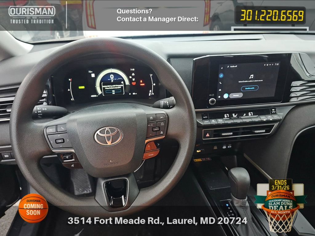 Used 2025 Toyota Camry LE image 8