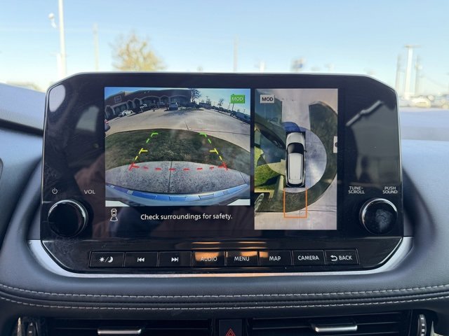 Used 2022 Nissan Rogue SL w/ SL Premium Package image 17